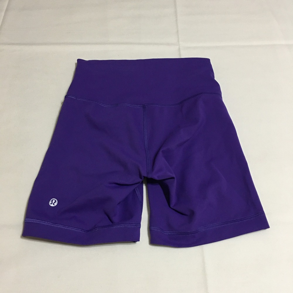Lululemon Wunder Train High-Rise Shorts Womens Size 4 Purple Biker